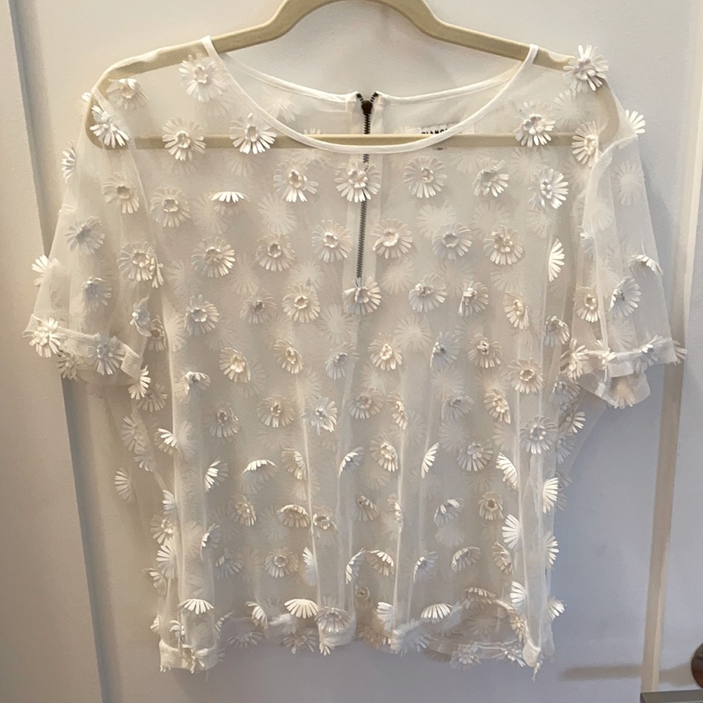 Elegant mesh white top with flowers